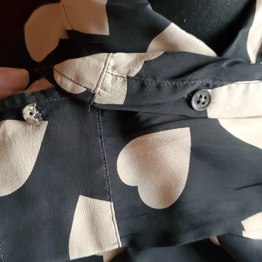 Equipment Silk top with pink hearts Woman's Size S - Picture 6 of 11